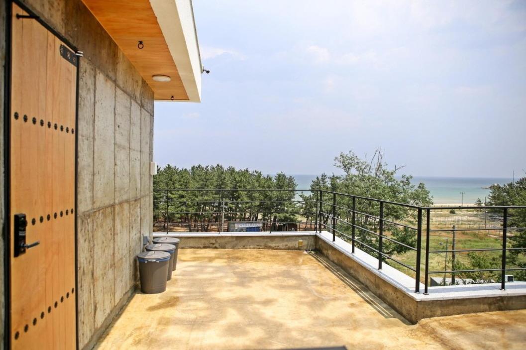 Yangyang Oceanview Pension Gwanggyeongwon Экстерьер фото